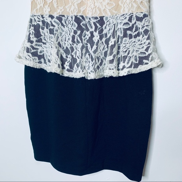 𝅺ARK & co Black and Ivory Lace Peplum Dress Size M - Picture 6 of 7